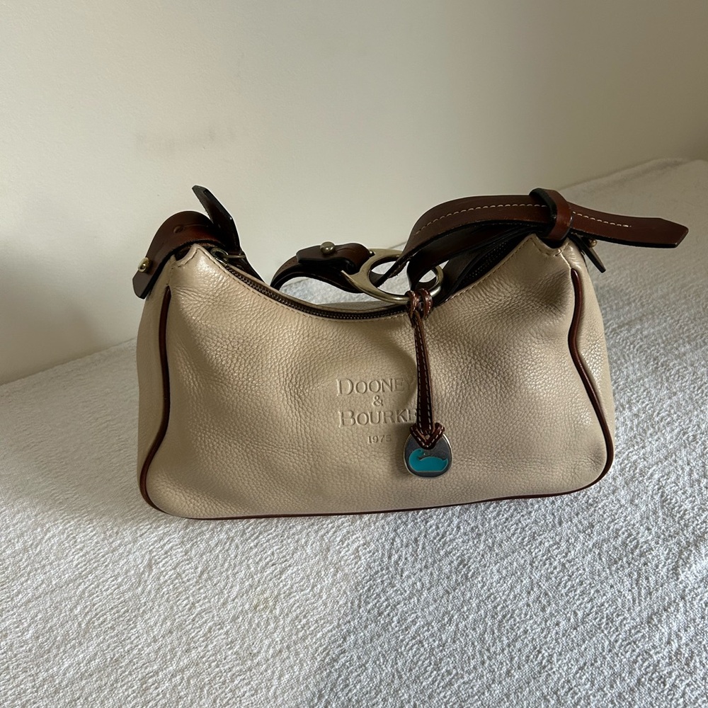Vintage Dooney & Bourke All-Weather Bone Cream and Brown Women's Hobo Should Bag - Picture 2 of 9